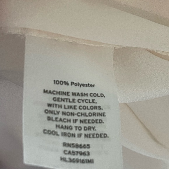 Trouvé White Deep V Blouse - Picture 8 of 8